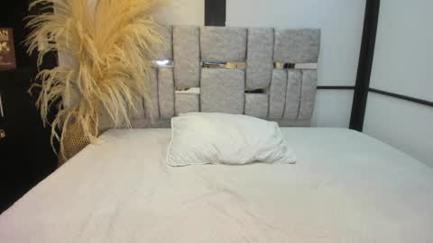 Angel online show from May 11, 2:02 pm
