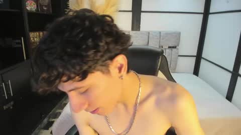 Angel online show from May 11, 2:45 pm