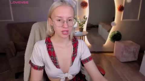 Angelica online show from July 6, 2:14 pm