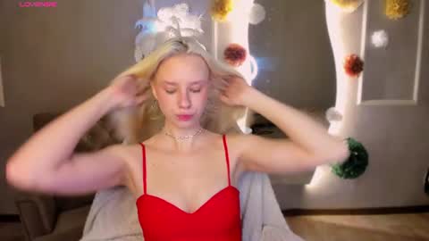 Angelica online show from June 25, 1:49 pm
