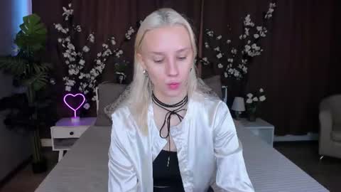 Angelica online show from June 20, 1:39 pm