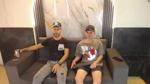 angel_villareal_ online show from February 20, 6:26 am