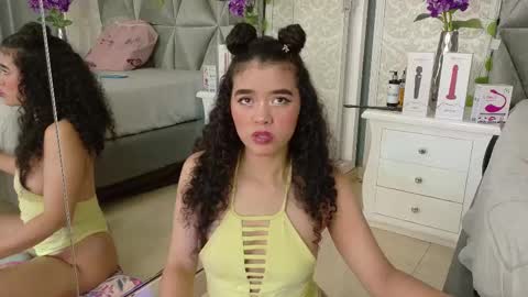 Angela online show from February 25, 1:10 pm