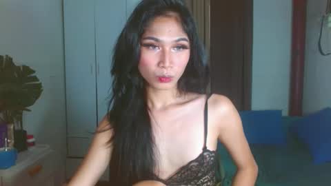 angela online show from December 10, 1:54 am
