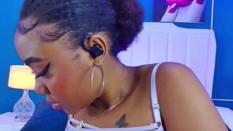 Angela Roberts online show from October 22, 5:10 am