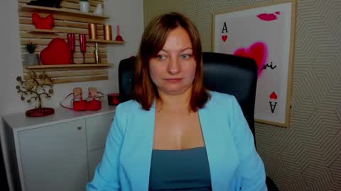 Angela online show from May 7, 6:31 am