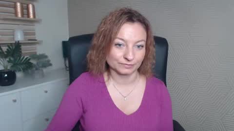 Angela online show from October 30, 7:31 am