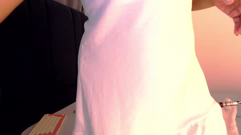 Snapshot of angela_santana_ chatting on February 4, 12:08 am Angela online show from February 4, 12:08 am
