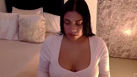 Snapshot of angela_santana_ chatting on September 15, 7:48 pm Angela online show from September 15, 7:48 pm
