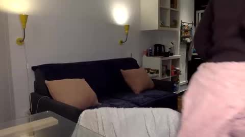 Angela online show from November 22, 7:01 pm