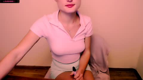 Alice online show from December 10, 3:44 pm