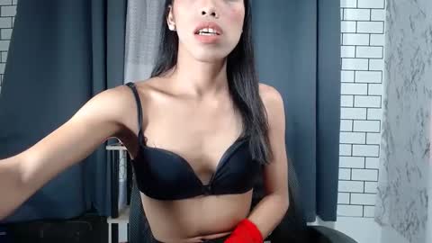 Snapshot of angelamonroe chatting on March 9, 5:06 pm SENORITA online show from March 9, 5:06 pm