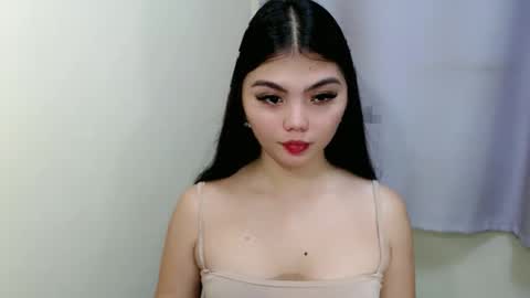 angelari_slut online show from September 18, 7:34 am