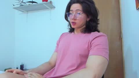 Angel Bennet online show from February 14, 3:33 am