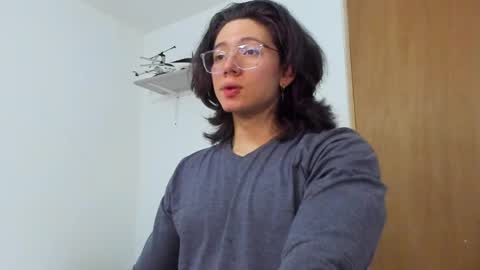 Angel Bennet online show from February 19, 2:55 am