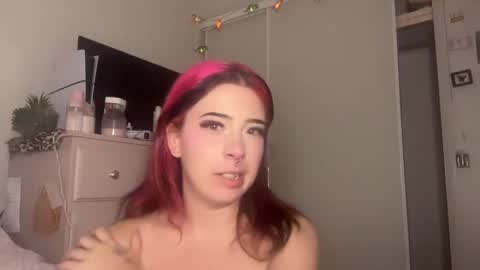 Snapshot of angelcak3s chatting on February 11, 8:48 am venellope888 online show from February 11, 8:48 am