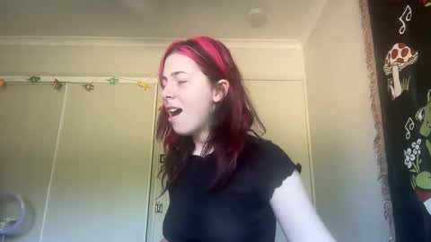 Snapshot of angelcak3s chatting on February 11, 5:37 am venellope888 online show from February 11, 5:37 am