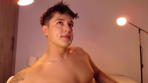 Angel online show from January 11, 1:22 am