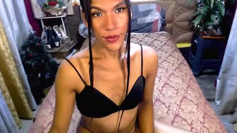 Snapshot of angeldark_satisfactionxxx chatting on February 8, 5:51 am ANGELDARK online show from February 8, 5:51 am
