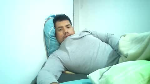 Snapshot of angeldavid90 chatting on September 14, 2:40 pm angeldavid90 online show from September 14, 2:40 pm