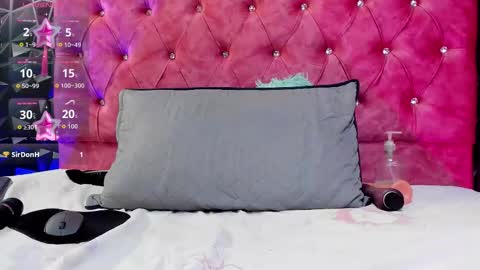 angeldreams15 online show from March 25, 10:05 pm