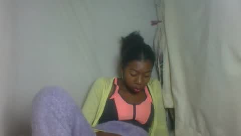 angelette93 online show from September 18, 11:09 pm