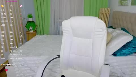 Snapshot of angeli_eyes chatting on September 20, 4:54 pm Ksenia online show from September 20, 4:54 pm
