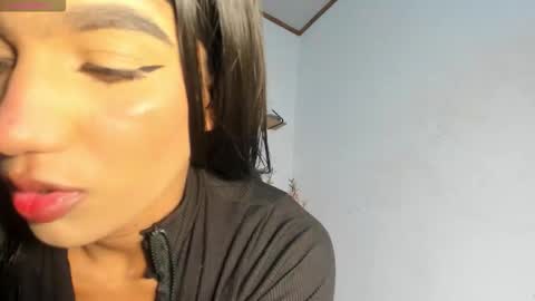 Snapshot of angeli_sexi chatting on September 10, 12:44 am Carolina online show from September 10, 12:44 am