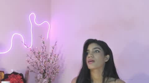 Snapshot of angeli_sexi chatting on March 9, 4:49 am Carolina online show from March 9, 4:49 am