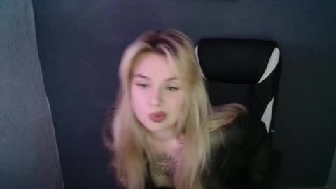 angelicablanch online show from September 10, 8:54 pm