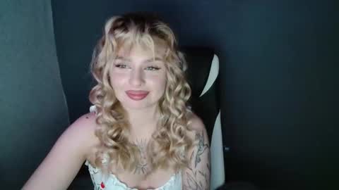 angelicablanch online show from September 16, 7:28 pm