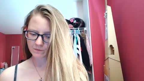 AngelicAngel online show from July 25, 9:35 pm