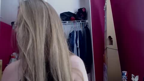 AngelicAngel online show from February 18, 10:36 pm