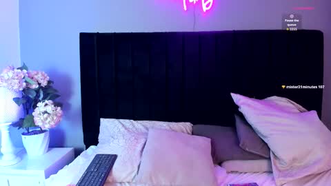 Angelique online show from October 21, 7:50 pm