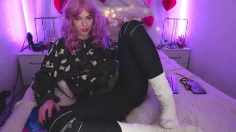 Angelika Rouge online show from March 7, 1:00 pm