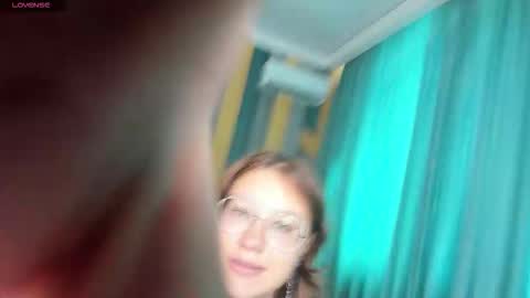 Snapshot of angelinalow chatting on September 15, 11:44 am AngelinaLow online show from September 15, 11:44 am