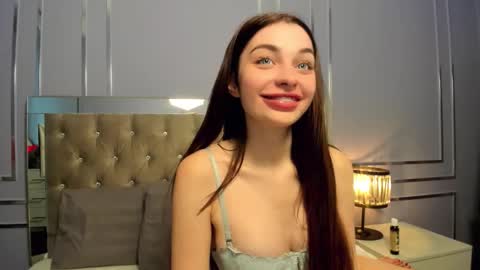 Angelina online show from October 16, 7:30 am