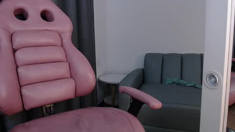 angelita_success online show from March 29, 8:49 am