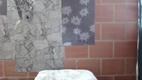 Snapshot of angelitaa_hot chatting on February 2, 6:31 pm angela online show from February 2, 6:31 pm