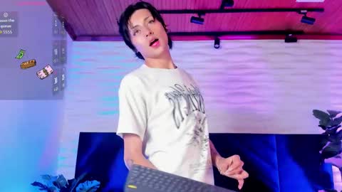 Angell Dust online show from November 3, 3:51 am