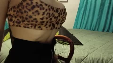 Snapshot of angellaisabella chatting on January 28, 10:56 pm ANGELA ISABELLA online show from January 28, 10:56 pm