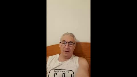 angellr5 online show from December 21, 9:16 am