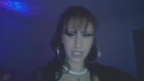 Angel online show from October 22, 9:45 am