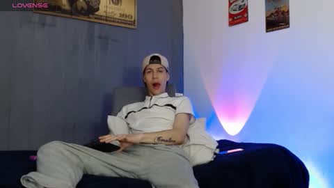 angeloo 666 online show from September 9, 10:10 pm