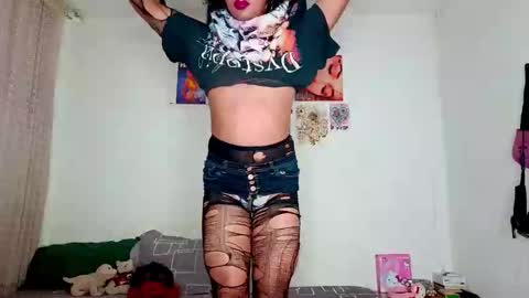   online show from February 10, 9:36 pm