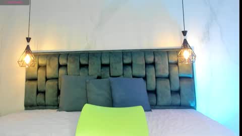 ANGIE online show from September 24, 1:51 pm