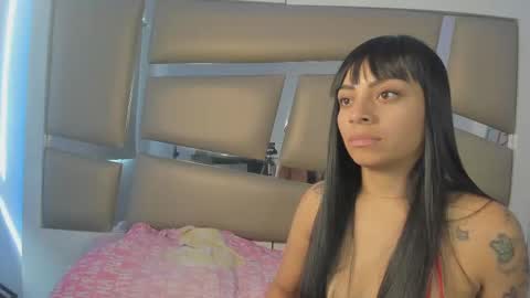 angely_js online show from February 24, 9:31 pm