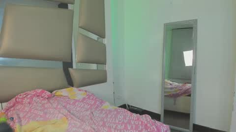 angely_js online show from March 8, 12:44 am