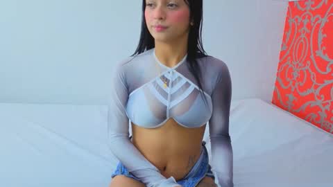 angi_lozano online show from November 19, 2:55 am