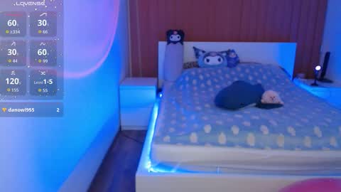 angie_faee online show from September 23, 4:34 pm